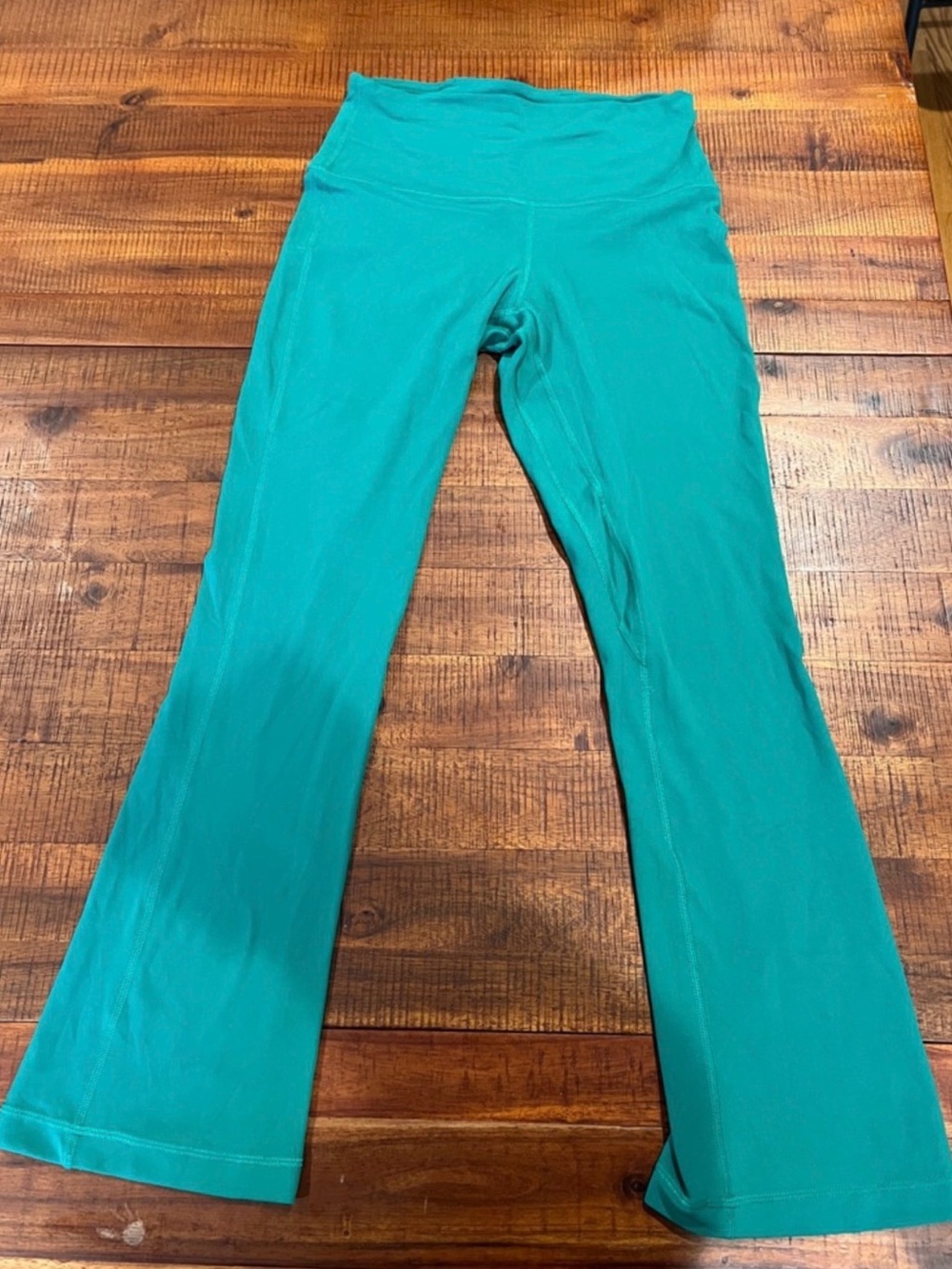 EUC lululemon athletica Teal High-Waist Flare Leg Pants SHORT - Picture 2 of 5